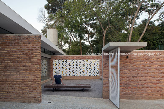 house in araras valley arquitetos associados