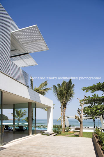 casa iporanga isay weinfeld