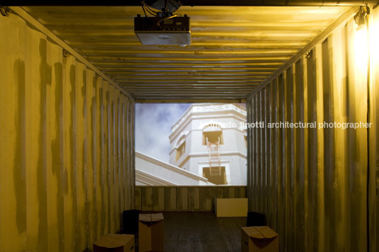 container art bernardes+jacobsen