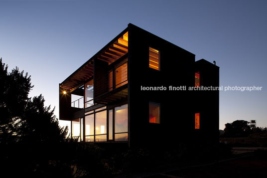 house in tunquén christian beals arquitectos