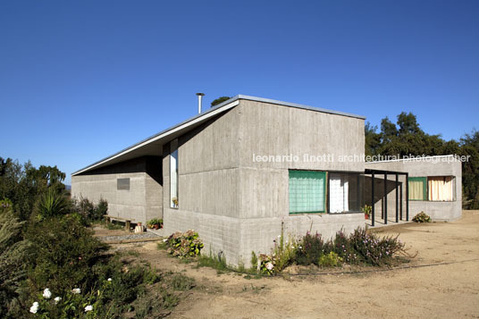 stable´s house at fundo izaro martin hurtado