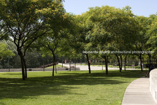 micaela bastidas park at puerto madero sebastian vila