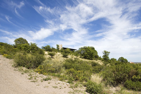 house in villa cielo marchisio+nanzer arquitectos