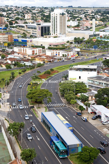 joão naves de Ávila bus corridor modo arquitetura