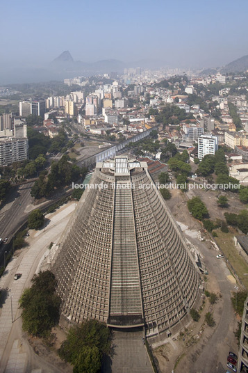 catedral metropolitana rio burle marx