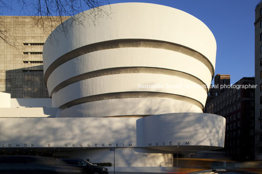 solomon guggenheim museum frank lloyd wright