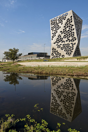 centro cívico del bicentenario lucio morini