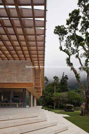 casa joá bernardes+jacobsen