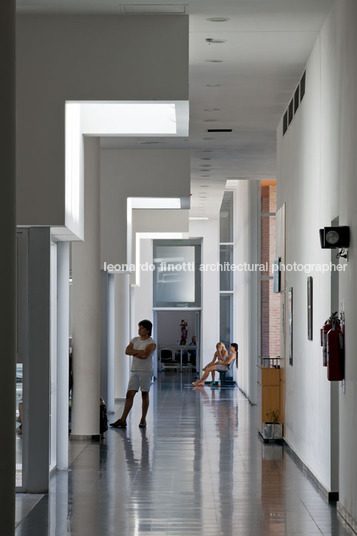 villa el libertador municipal hospital viale dutari arquitectos