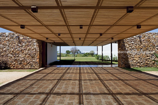 casa bv - fazenda boa vista bernardes+jacobsen