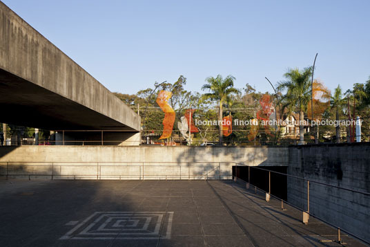 mube paulo mendes da rocha