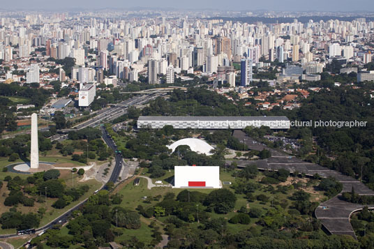 ibirapuera several authors