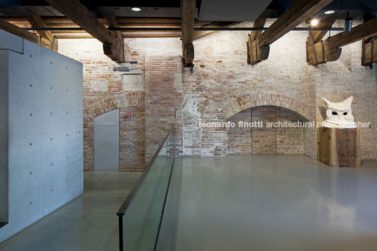 punta della dogana museum tadao ando