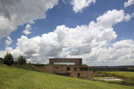 residência mp - quinta da baroneza arthur casas