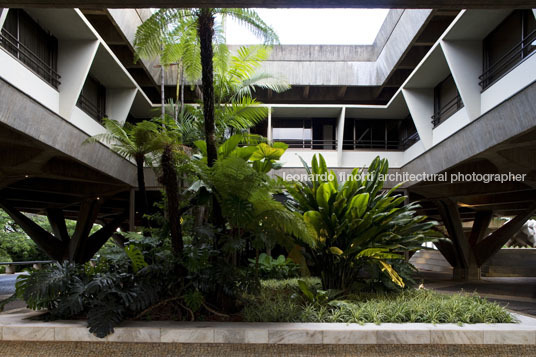 italian embassy pier luigi nervi