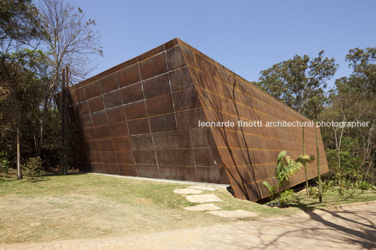 galeria miguel rio branco - inhotim arquitetos associados