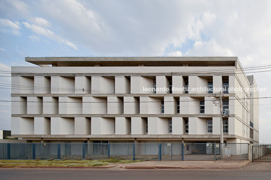 posead headquarter domo arquitetos associados