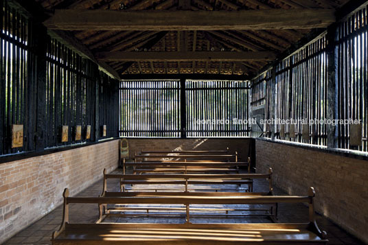 fazenda 3 pedras - capela isay weinfeld