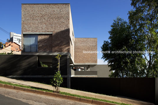 estudios terra arquitetos associados