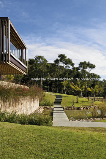 casa jn bernardes+jacobsen