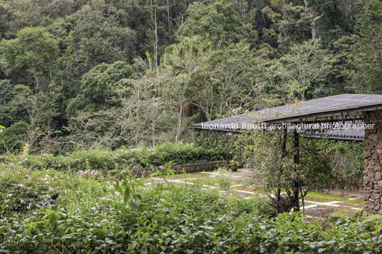 casa lota macedo soares sergio bernardes