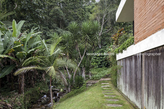 casa lota macedo soares sergio bernardes