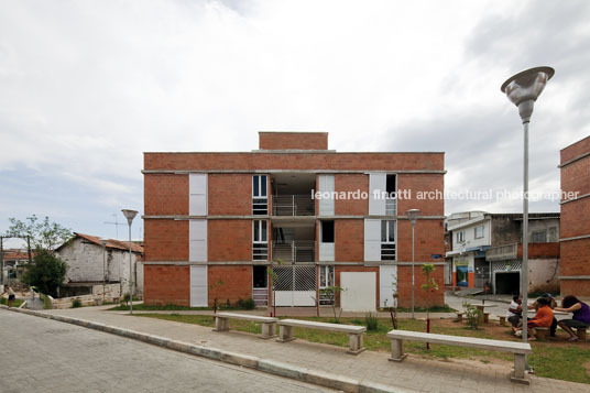 jardim vicentina social housing vigliecca & associados