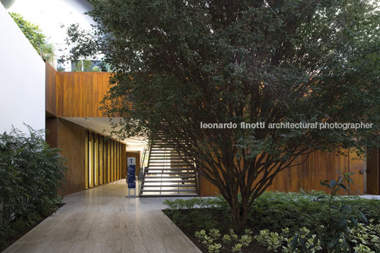 retrofit gerdau bernardes arquitetura