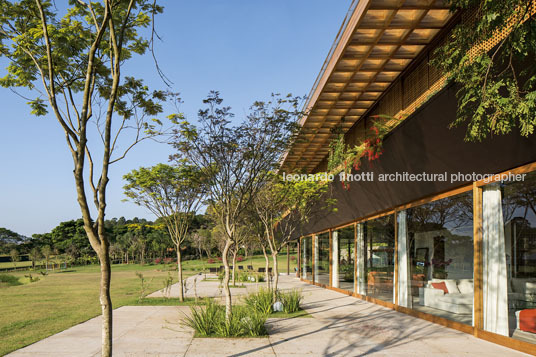 casa sw - fazenda boa vista jacobsen arquitetura