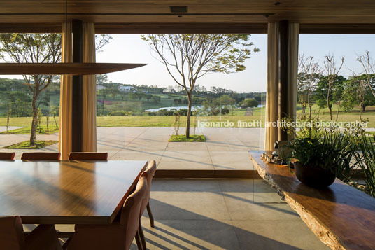 casa sw - fazenda boa vista jacobsen arquitetura