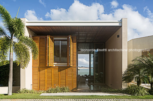 casa ra bernardes arquitetura