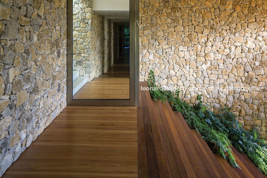 casa delta - são pedro bernardes arquitetura