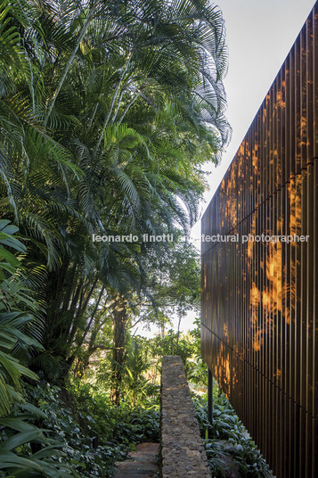 casa delta - são pedro bernardes arquitetura