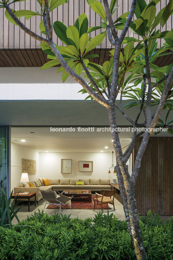 casa dos pátios isay weinfeld