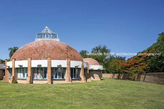 isa (escuela de artes plásticas) ricardo porro