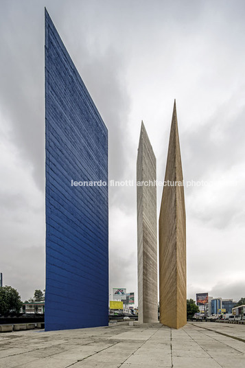 torres de satélite luis barragan