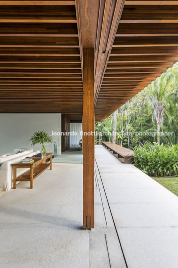 casa sm - taguaiba jacobsen arquitetura