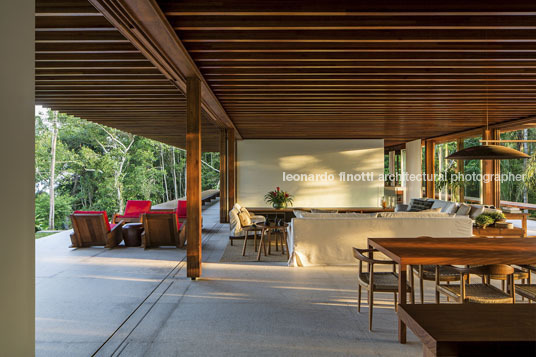 casa sm - taguaiba jacobsen arquitetura