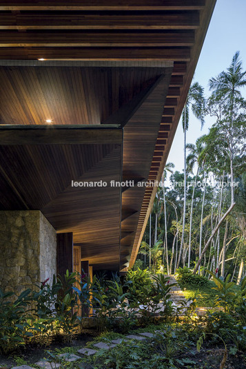 casa sm - taguaiba jacobsen arquitetura