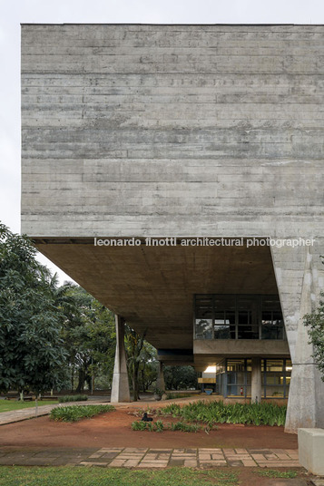 fau-usp vilanova artigas