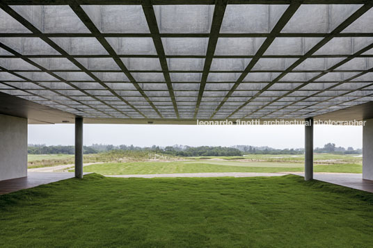 olympic golf course rua arquitetos