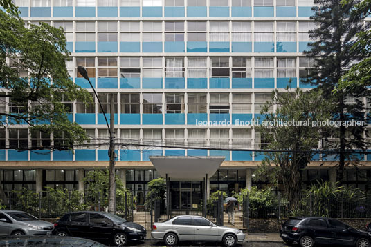 three buildings at guinle park lucio costa