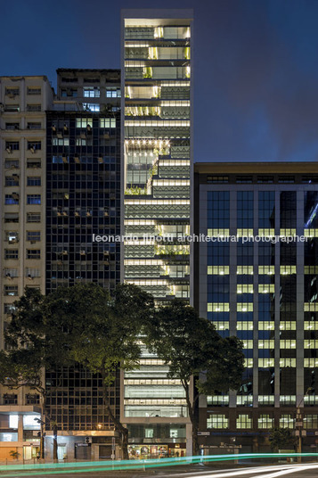 edifício rb12 triptyque