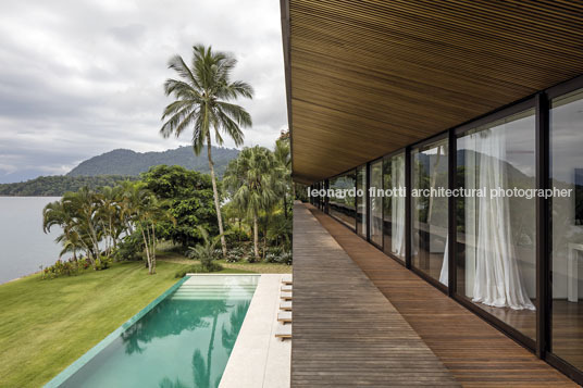 casa ab jacobsen arquitetura