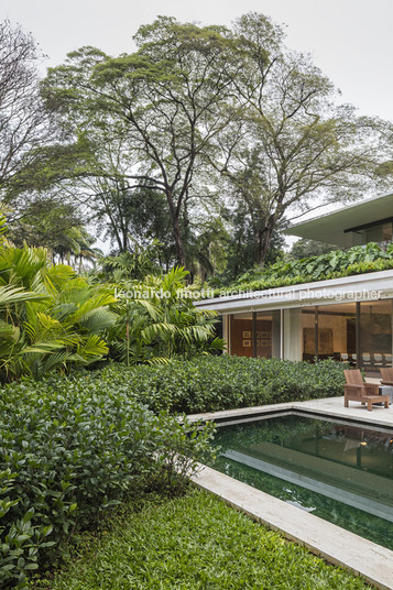 casa je jacobsen arquitetura