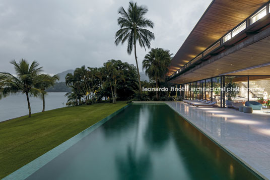 casa ab jacobsen arquitetura