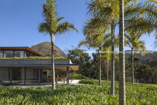 casa terra bernardes arquitetura