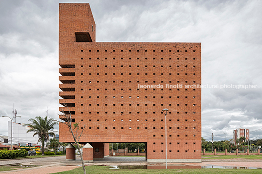 monumento "cumbre de las americas" mario botta