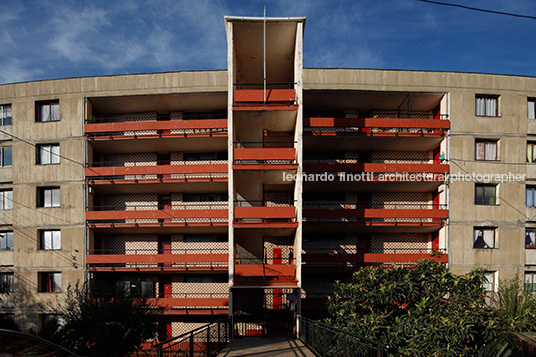 valparaíso/viña del mar snapshots several architects