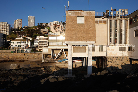 valparaíso/viña del mar snapshots several architects